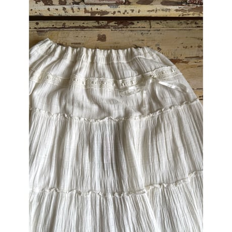 design midi skirt