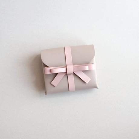 [sou series]  リボン ショートウォレット グレージュxピンク/ ribbon short wallet #greige x pink