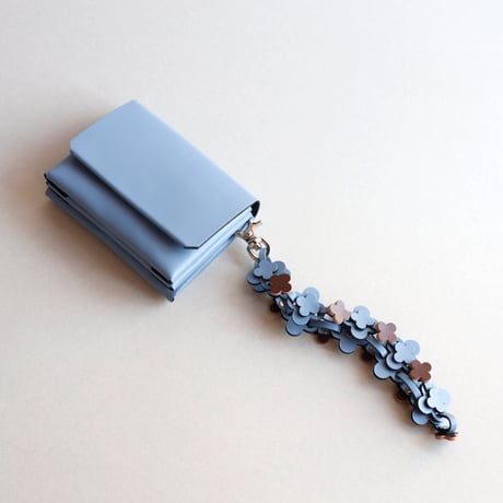 [花冠] フラワー ミニウォレット グレイブルーxブラウン / [flower crown] flower mini wallet #grayblue x brown