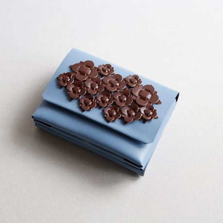 [花圃] フラワー ミニウォレット グレイブルーxブラウン / [flower garden] flower mini wallet #grayblue x brown