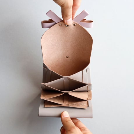[sou series]  リボン ショートウォレット グレージュxピンク/ ribbon short wallet #greige x pink