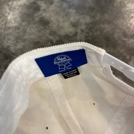 USA買付 PABST BLUE RIBBON CORDUROY ROPE GOLF SNAPBACK CAP WHITE / NAVY　US-97