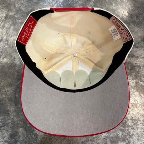 AMERICAN NEEDLE CLUB CAPTAIN – COCA-COLA SOCIAL CLUB CAP / IVORY × RED　AN-37