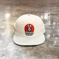 USA買付 NEW ERA × LOONEY TUNES 9FIFTY CORDUROY BUGS BUNNY  CREAM / GRAY　NEWERA-108