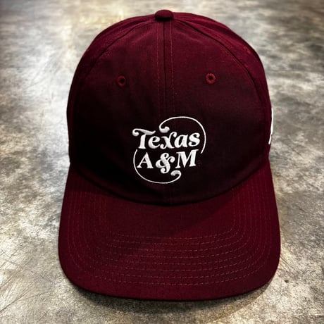 USA買付 TEXAS A&M AGGIES ADIDAS SEASONAL HALF FONT ADJUSTABLE CAP – MAROON　US-91