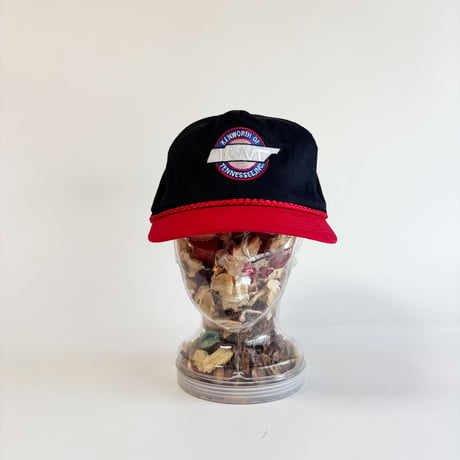 KENWORTH OF TENNESSEE KWT TWO-TONE ROPE SNAPBACK CAP / BLACK × RED　 GV-42