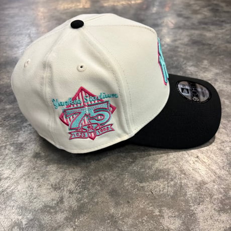 USA買付NEW ERA 9FORTY A-FRAME NEW YORK YANKEES YANKEE STADIUM 75TH CAP IVORY　NEWERA-114