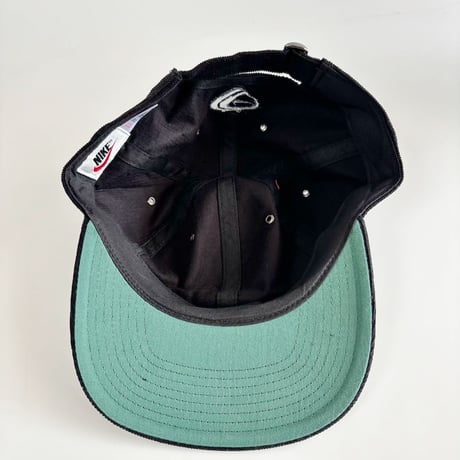 90s DEADSTOCK NIKE CORDUROY STRAPBACK CAP – BLACK / BLUE  GV-35