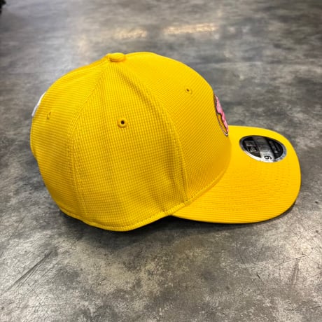 USA買付　EW ERA 9FORTY M-CROWN SAN DIEGO PADRES SWINGING FRIAR YELLOW × PINK　NEWERA-121