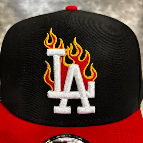 USA買付 SUGAR & SPICE LOS ANGELES DODGERS 100TH ANNIVERSARY PATCH FLAME – BLACK / RED　NEWERA-106