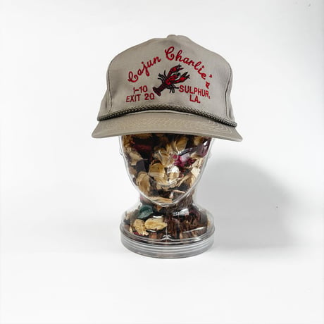 USA買付　VINTAGE CAJUN CHARLIE’S CRAWFISH SNAPBACK CAP – BEIGE　GV-26