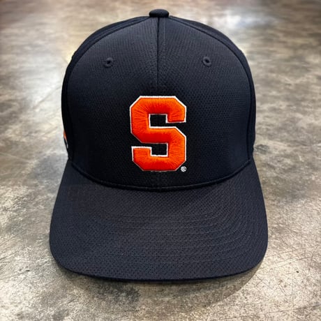 USA買付 TOP OF THE WORLD SYRACUSE ORANGE REFLEX LOGO FLEX HAT NAVY　US-99
