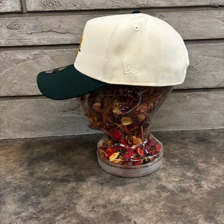 USA買付 NY Gold Rose Embroidery 9FORTY A-Frame Snapback – Ivory / Dark Green　NEWERA-105