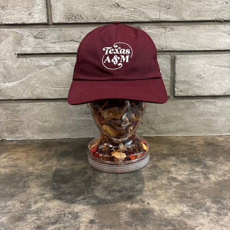 USA買付 TEXAS A&M AGGIES ADIDAS SEASONAL HALF FONT ADJUSTABLE CAP – MAROON　US-91