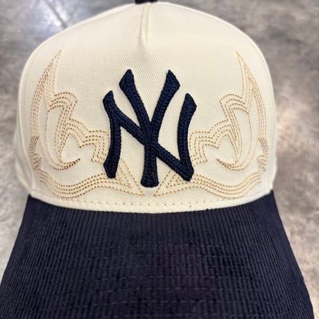 USA買付　NEW ERA 9FORTY A-FRAME NY YANKEES WESTERN STITCH CORDUROY CAP　NEWERA-115