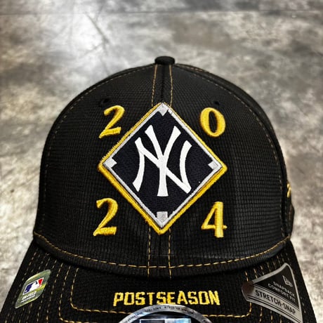 USA買付 NY 2024 Postseason 9FORTY Stretch-Snap Cap – Black / Gold　NEWERA-97