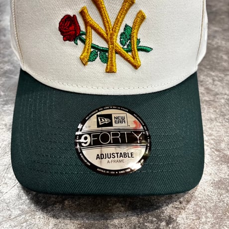 USA買付 NY Gold Rose Embroidery 9FORTY A-Frame Snapback – Ivory / Dark Green　NEWERA-105