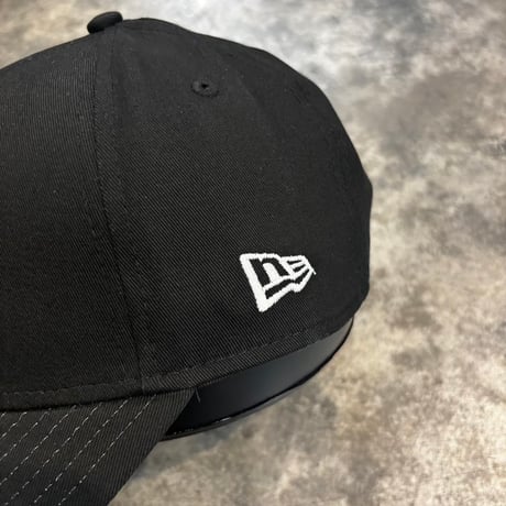 USA買付　NEW ERA Beetlejuice 9FORTY Adjustable Cap – Black　NEWERA-96