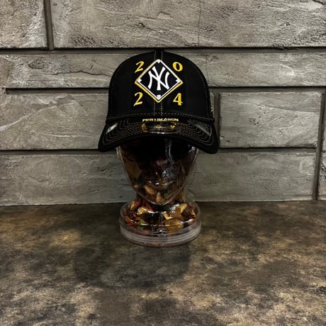 USA買付 NY 2024 Postseason 9FORTY Stretch-Snap Cap – Black / Gold　NEWERA-97
