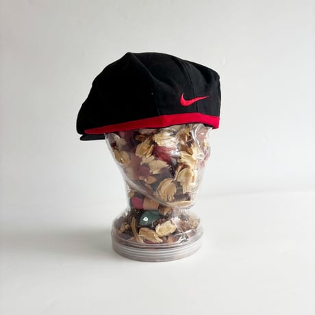 90s DEADSTOCK NIKE GOLF SWOOSH HUNTING CAP – BLACK / RED  GV-37