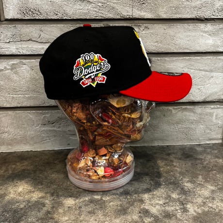 USA買付 SUGAR & SPICE LOS ANGELES DODGERS 100TH ANNIVERSARY PATCH FLAME – BLACK / RED　NEWERA-106