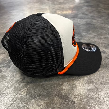 USA買付　NEW ERA NFL Tampa Bay Buccaneers 9FORTY A-Frame Rope Trucker Cap – Cream/Black　NEWERA-95