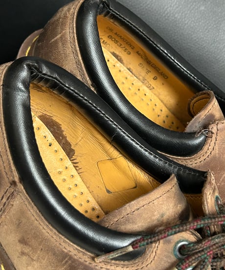 〈ヴィンテージイングランド製期ドクターマーチン〉オールドイングランド製期Dr.Martens 5EYELETレザーシューズ黄金サイズUK9ヴィンテージ年代ランク美品スペシャルプライス