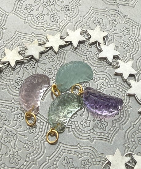 Hima ヒマ 22kgold 缶詰みかん グリーンアメジストライム チャーム