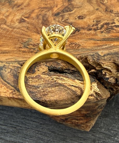 Hooman0nly 18kgold 3.01ct オーバル リルメテオ☆ラボダイヤモンド リング
