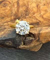 Hooman0nly 18kgold 3.05ct ラウンド リルメテオ☆ラボダイヤモンド リング