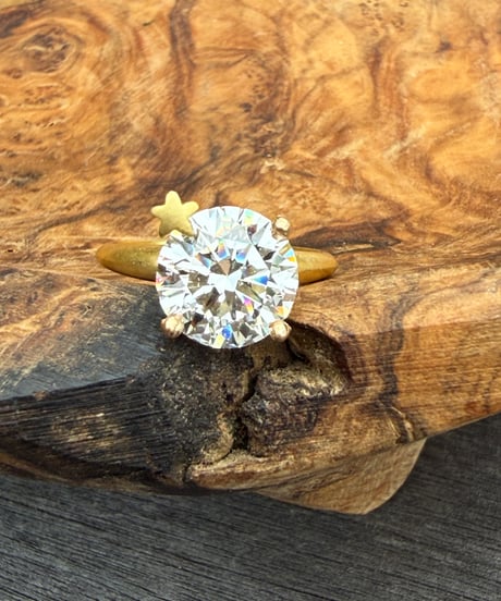 Hooman0nly 18kgold 3.05ct ラウンド リルメテオ☆ラボダイヤモンド リング