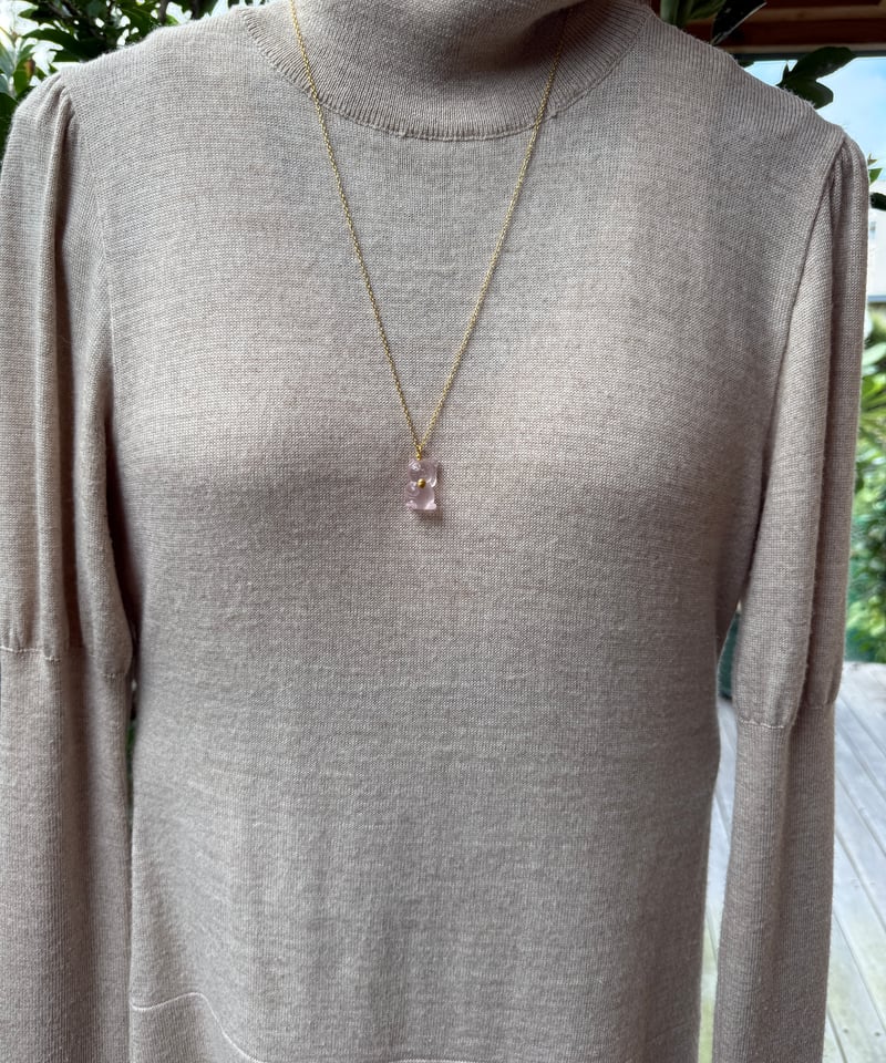 Hima ヒマ 22kgold ラッキーキャット 招き猫 ローズクォーツ