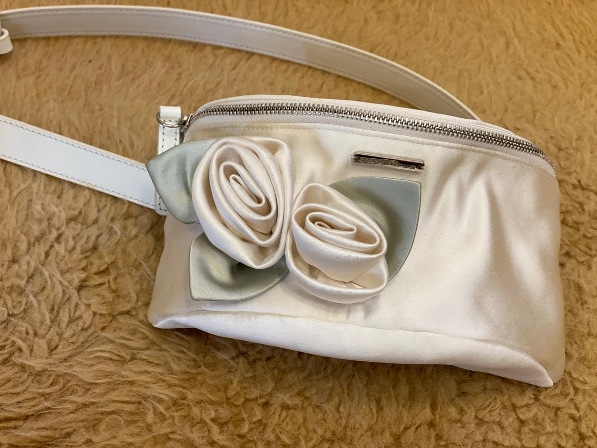 k*✧様 Kanako Tamura Satin Ribbon Bustier Kanako Tamura 】 Satin Rose Belt Bag | 木宮商店 -蔵前-