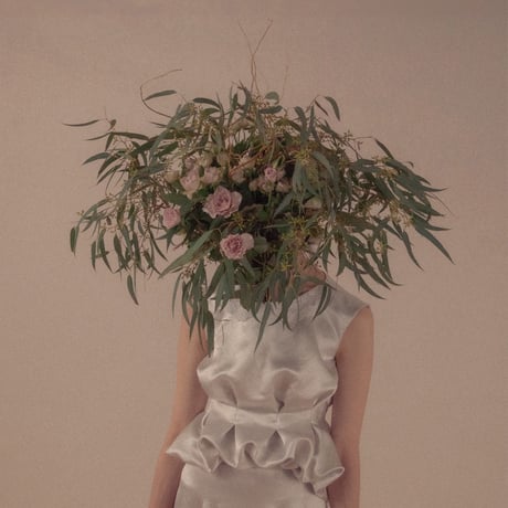 【 overlace 予約 】 bulb blouse