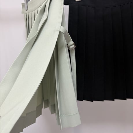 【 PoI 予約 】 pleated rap skirt -2027年2月発送予定-