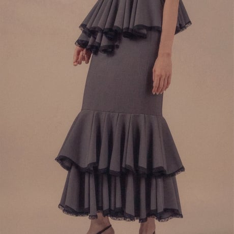 【 overlace 予約 】 double flared hem skirt