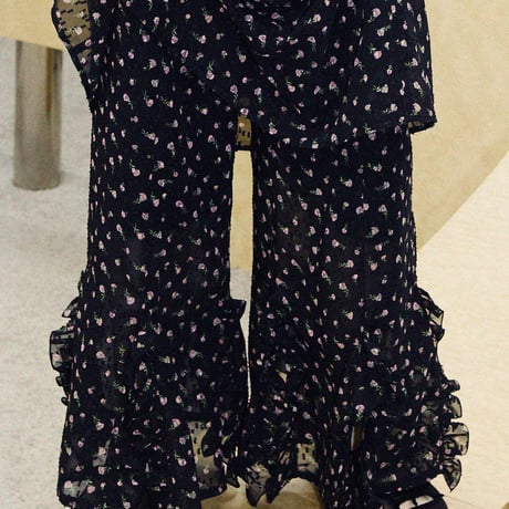 【 PoI 】 flower jaquard frill pants