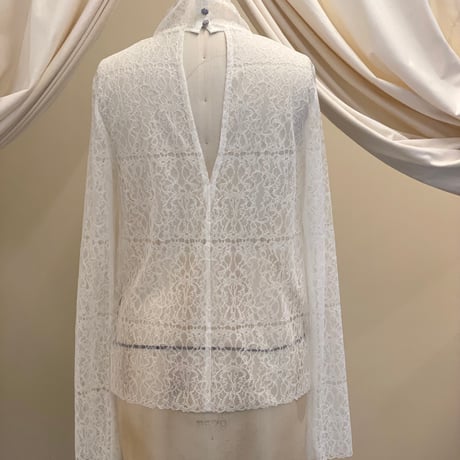 【 HOUGA 】 plume tops