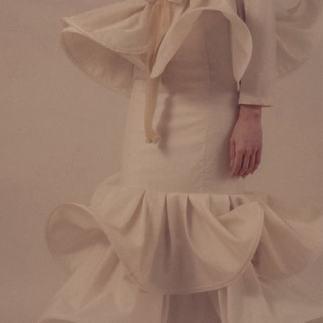 【 overlace 予約 】 petal hem organza skirt