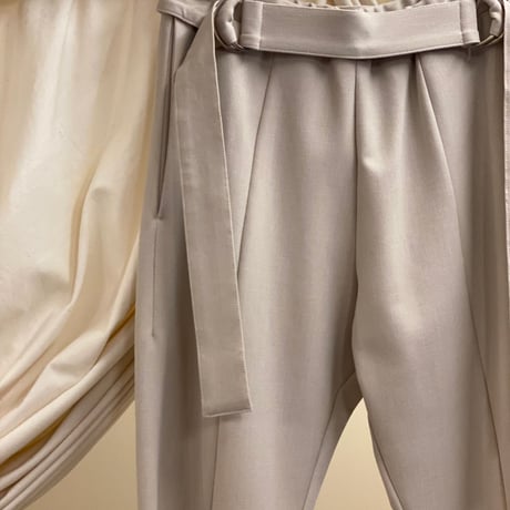 【 Kana Kawasaki 】stretch flared pants