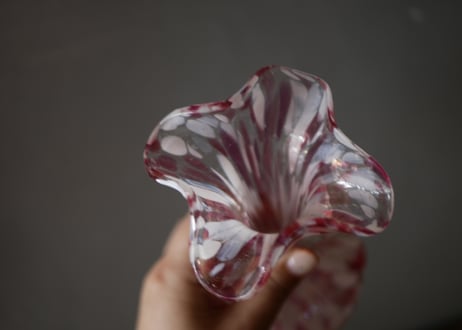 クリシー　オパリン　フラワーベース　花器　花瓶　ヴィンテージ　アンティーク