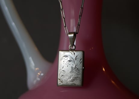 シルバー　ロケットペンダント　フランスアンティーク　ネックレスチェーン付き　ブロカント　アクセサリー