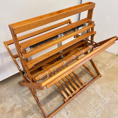 【※別途送料要・A262】<Schact spindle> ジャッキ式織機 織幅90cm  踏板6枚 綜絖4枚
