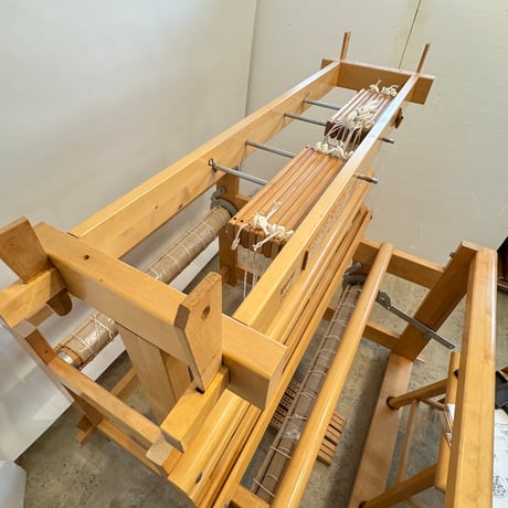 【※別途送料要・A260】<TOIKA> 水平天秤式織機 織幅100cm  踏板8枚 綜絖8枚