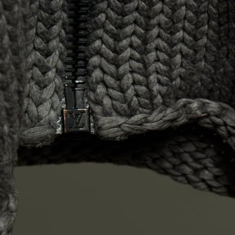 louis vuitton drives knit