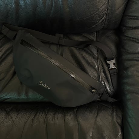 【国内正規】arcteryx  shoulder bag “ Granville Crossbody”
