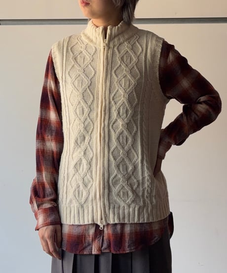 “Denim&Co.” Alan knit high neck vest