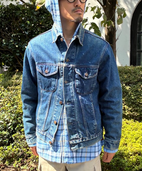 “gap” denim trucker jacket