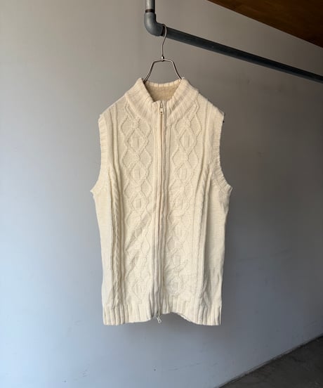 “Denim&Co.” Alan knit high neck vest