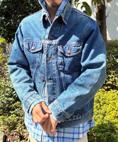“gap” denim trucker jacket